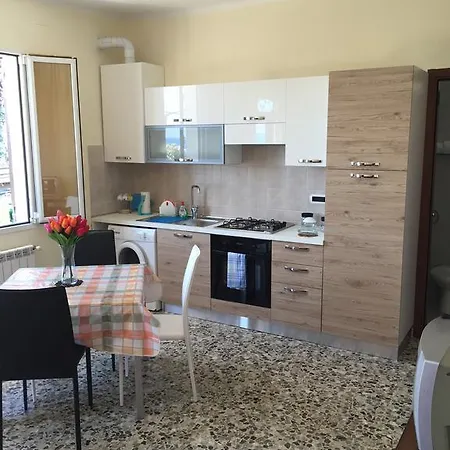 Casa Teresa Nyaraló San Remo